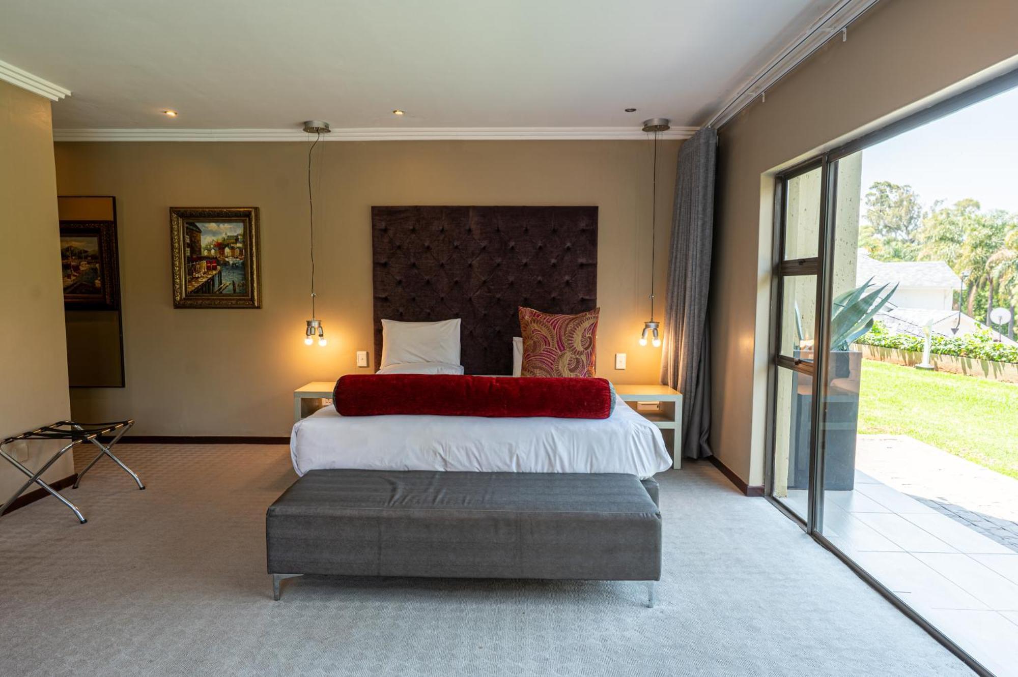 Standard Lake Facing Room